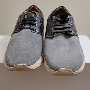 New Robert Graham Men’s leather Sneakers